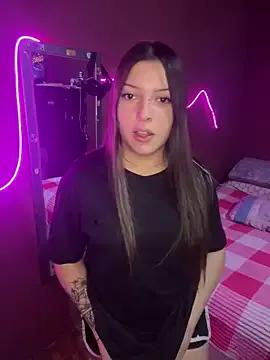 kiramedi from StripChat is Freechat