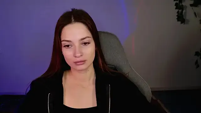 KiraVair from StripChat is Freechat