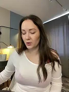 Kiss_My_Body from StripChat