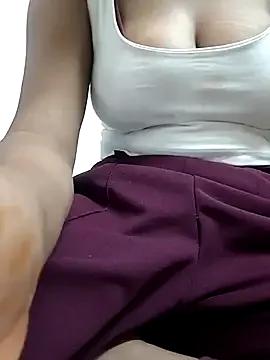 kissujaan from StripChat is Freechat