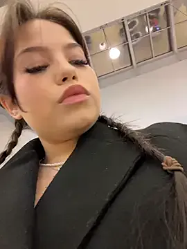 Kissy_Moon from StripChat is Freechat