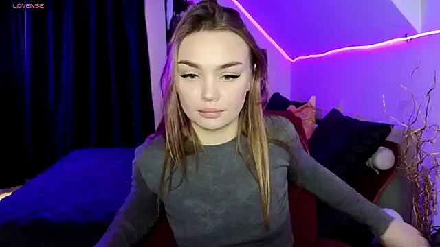 KitsyMoore from StripChat is Freechat