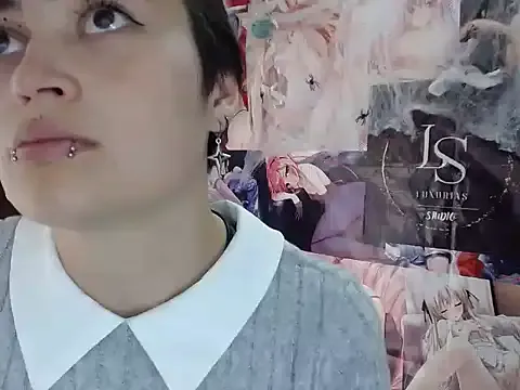 KittenMiss_ from StripChat is Freechat