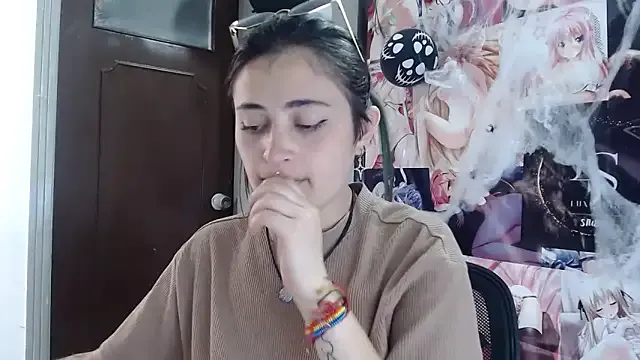 KittenMiss_ from StripChat is Freechat