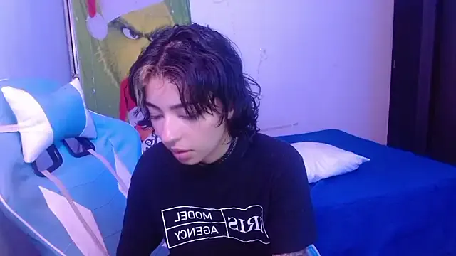 kiyusweetcrazy from StripChat