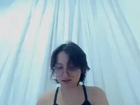 Klaret_Toy from StripChat