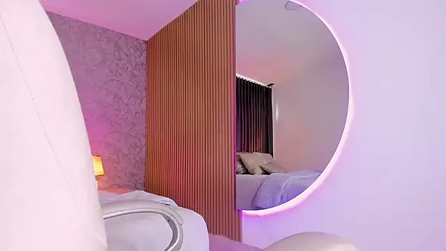 Kloe_priston from StripChat is Freechat