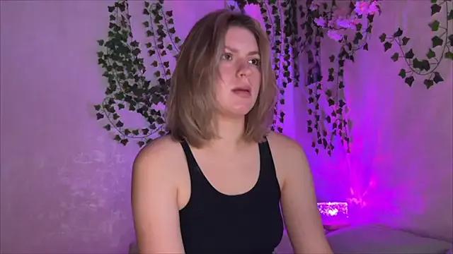 kmandarin from StripChat is Freechat