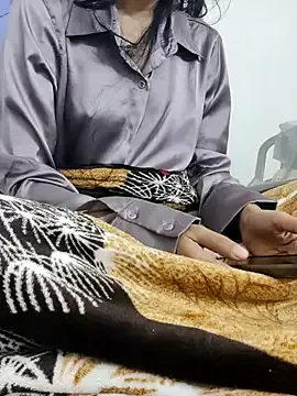 Koziekylie from StripChat is Freechat