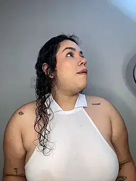 krisstenSantos from StripChat is Freechat