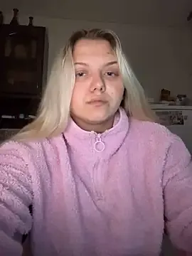 Kristal_Morgen from StripChat is Freechat