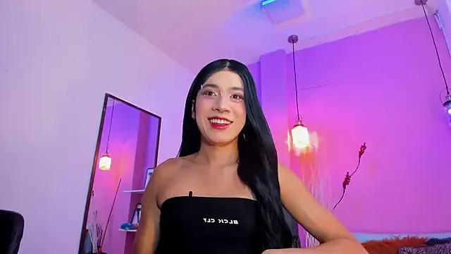 KristallSwan from StripChat is Freechat