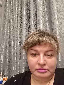 KristinaLowq from StripChat is Freechat