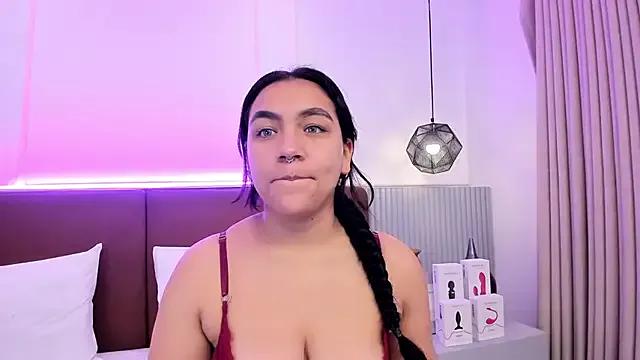 KristinaWood from StripChat is Freechat