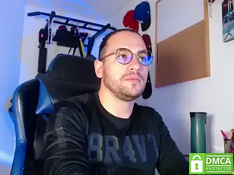 kurt_xx from StripChat is Freechat