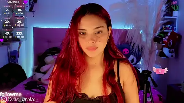 Girls: try live performances with matured performers, from dancing to quirks, in a variety of beautiful sex cams.