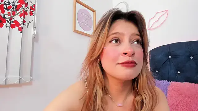 Kyvella_Myric from StripChat is Freechat