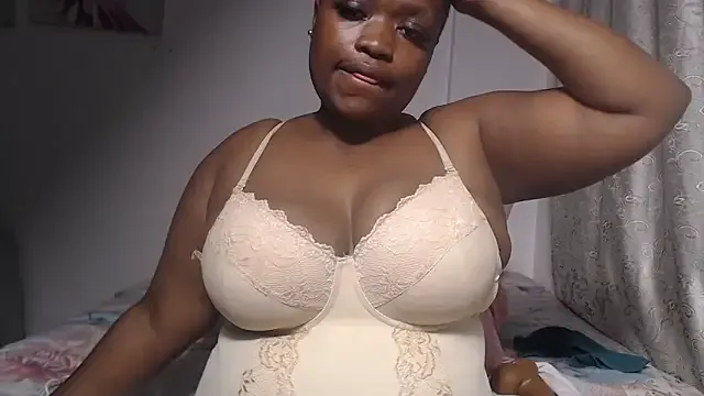 lady-zeei from StripChat is Freechat