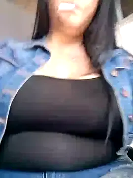 lady_cristal from StripChat is Freechat