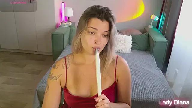 Girls: try live performances with matured performers, from dancing to quirks, in a variety of beautiful sex cams.