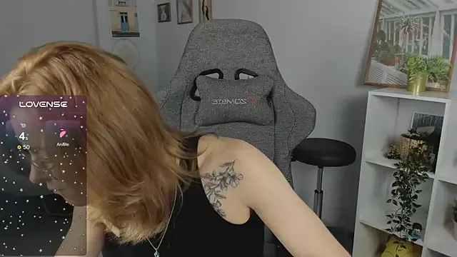 Girls: try live performances with matured performers, from dancing to quirks, in a variety of beautiful sex cams.