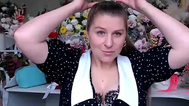 LadyJanee from StripChat is Freechat
