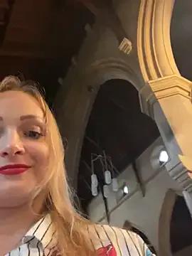 LadyTatiana_Madam from StripChat is Freechat