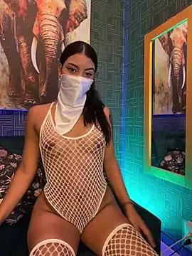 LalilaBrunette from StripChat is Freechat