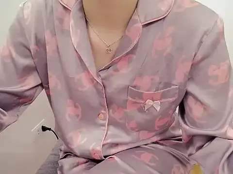 Lamoon_2k from StripChat is Freechat