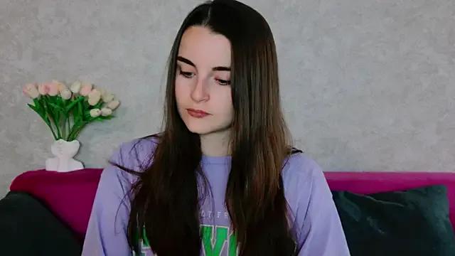 LanaGI from StripChat is Freechat
