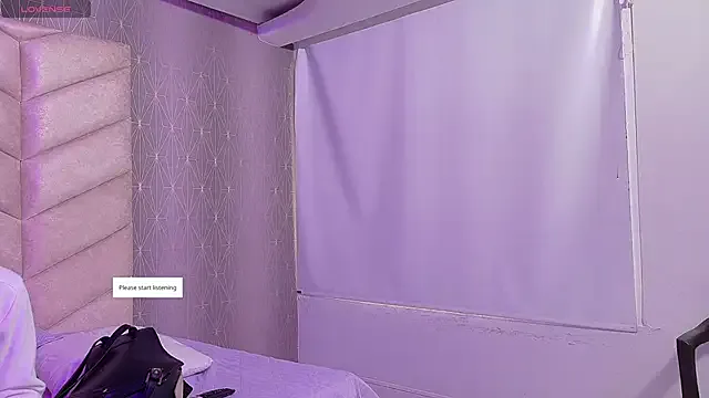 LannaRossi from StripChat is Freechat