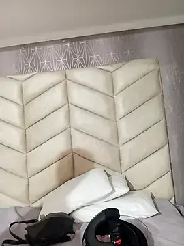 LannaRossi from StripChat is Freechat