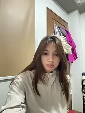 LanySylvia from StripChat is Freechat