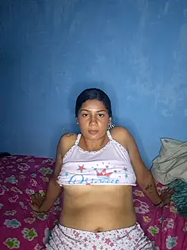 lapicarona18 from StripChat is Freechat