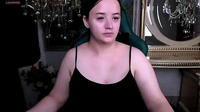 LaraBenson_ from StripChat is Freechat