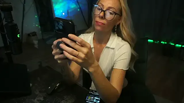 LaraPunkt on StripChat 