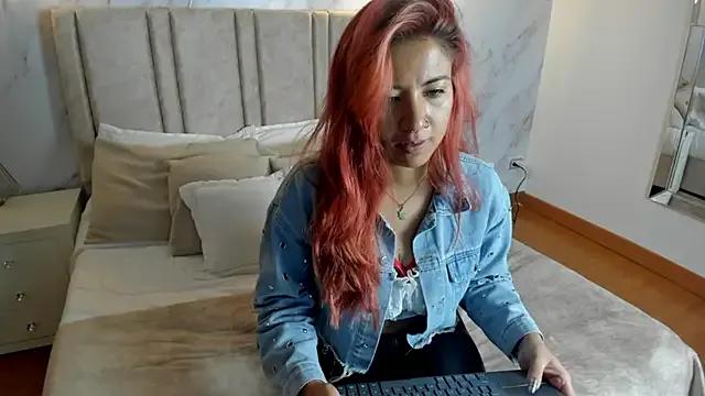 Larissa_Miller from StripChat is Freechat