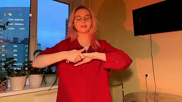 LatanyaRein from StripChat is Freechat