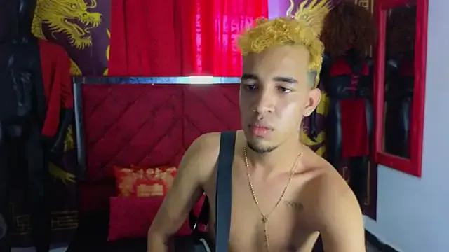 Latin_straight0 from StripChat is Freechat