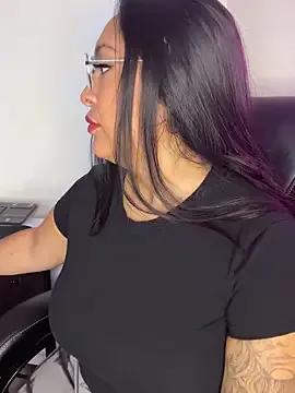 latina_curvy22 from StripChat is Freechat