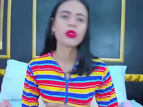 laura_maite_ from StripChat is Freechat