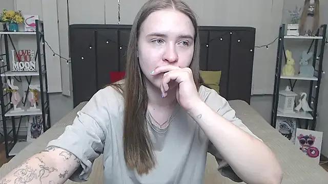 LauraHlot from StripChat is Freechat