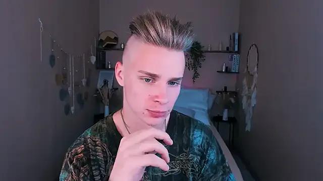 LawrenceMiles from StripChat is Freechat
