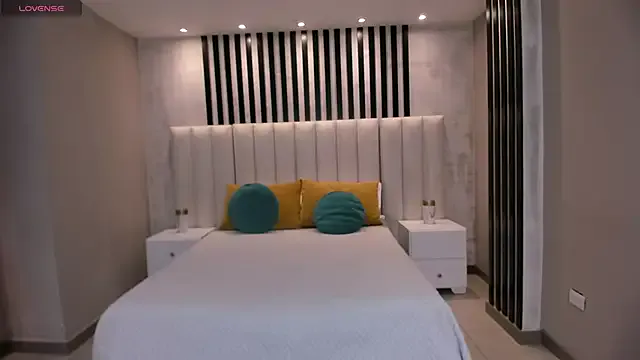 LeahNovac from StripChat