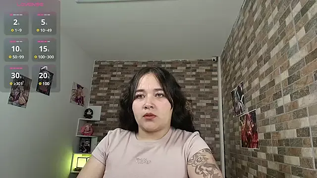 Girls: try live performances with matured performers, from dancing to quirks, in a variety of beautiful sex cams.