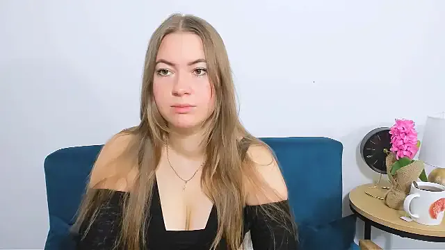 LeaNaughty from StripChat is Freechat