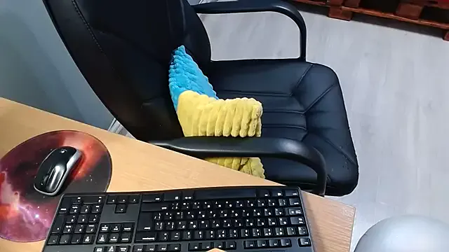 Ledi_Catherin from StripChat is Freechat