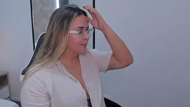 leia_hatman from StripChat is Freechat