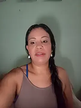 LeilaTaylor from StripChat is Freechat