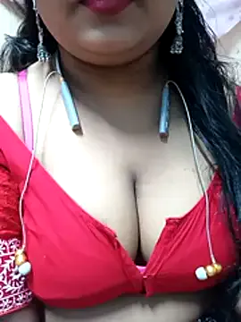 LenaPaul46 from StripChat is Freechat